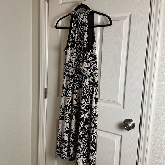 Evan-Picone Dress Black & Cream Floral Fit & Flare Halter Style Size 8P - Picture 10 of 11